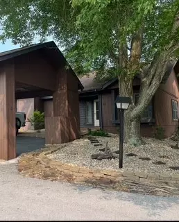 42 Melinda Ln, Bella Vista, AR 72714