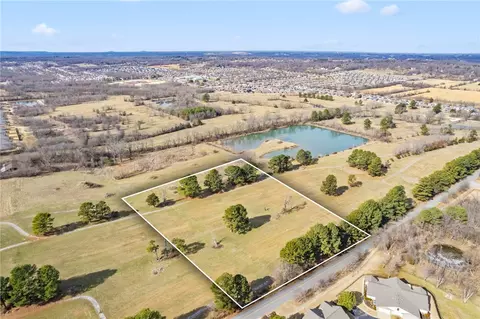 N Deane Solomon Road, Fayetteville, AR 72704