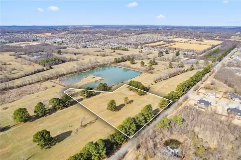 N Deane Solomon Road, Fayetteville, AR 72704