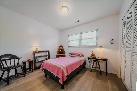 Bedroom - 1608 Cartwright Cir, Springdale, AR 72762 photo 3 of 3