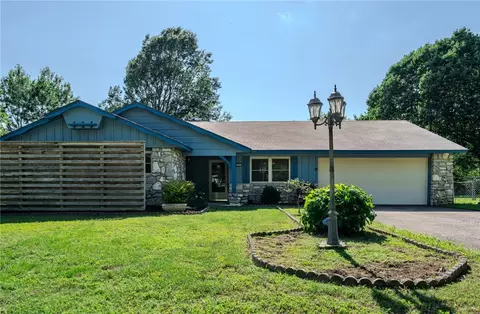 Exterior - 1608 Cartwright Cir, Springdale, AR 72762 photo 3 of 5