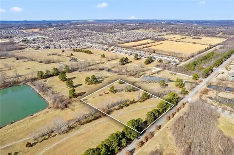 N Deane Solomon Road, Fayetteville, AR 72704
