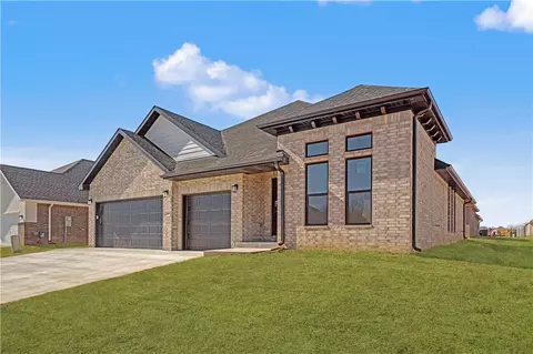 1020 Ari Ave, Centerton, AR 72719 photo 2