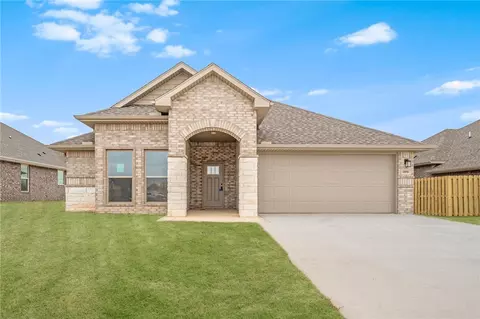 1050 Ari Ave, Centerton, AR 72719