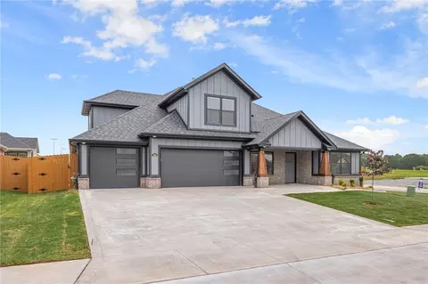 Exterior - 500 Bronco St, Centerton, AR 72719 photo 6 of 6