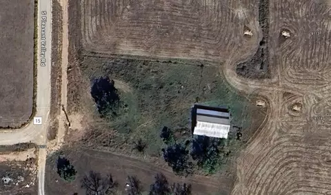 9124 S Pleasant Valley Rd, Gentry, AR 72734