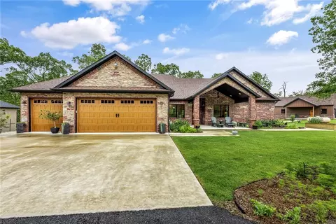 63 Dirleton Dr, Bella Vista, AR 72715