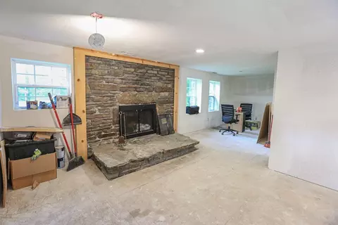 Living - 1732 Madison 4316, Elkins, AR 72727 photo 4 of 5