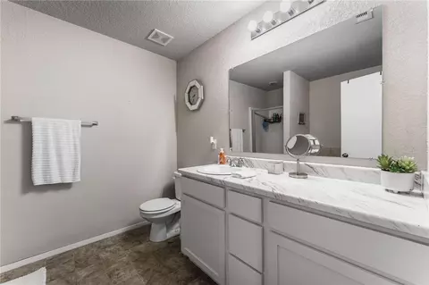 Bath - 130 E Glendale Ln, Rogers, AR 72758 photo 1 of 2