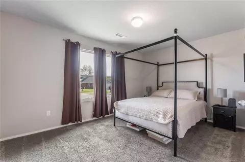 Bedroom - 130 E Glendale Ln, Rogers, AR 72758 photo 4 of 4