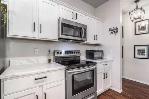 Kitchen - 130 E Glendale Ln, Rogers, AR 72758 photo 3 of 4