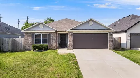 Exterior - 130 E Glendale Ln, Rogers, AR 72758 photo 1 of 2