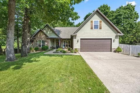 26 Primrose Ln, Bella Vista, AR 72714