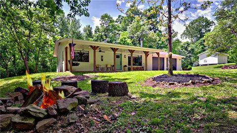 19028 Dogwood Cir, Fayetteville, AR 72703