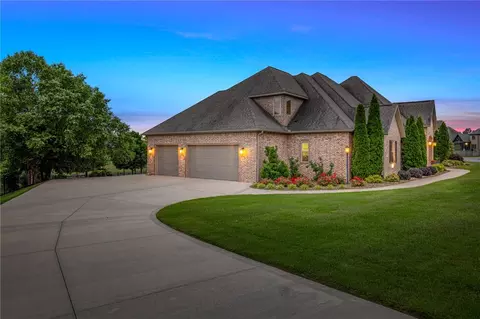 Exterior - 2970 Laurel Cir, Centerton, AR 72719 photo 2 of 15