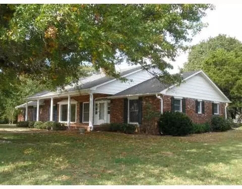 942 E Township St, Fayetteville, AR 72703