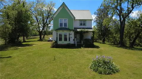 306 College St, Huntsville, AR 72740