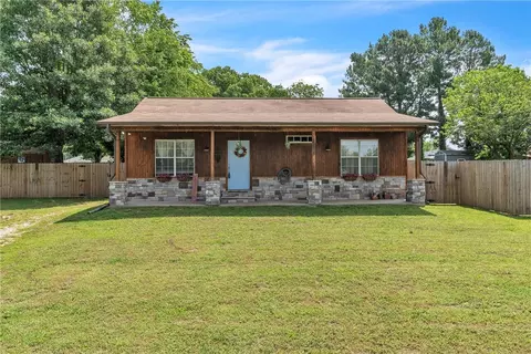 20640 Hillcrest Dr, Springdale, AR 72764