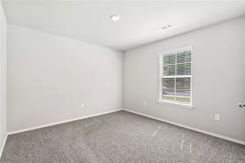 Bedroom - 608 Comanche Dr, Gentry, AR 72734 photo 7 of 8