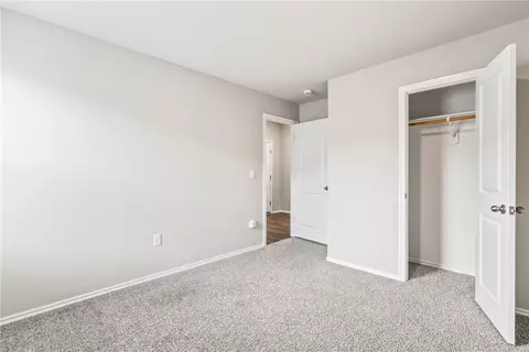Bedroom - 608 Comanche Dr, Gentry, AR 72734 photo 6 of 8