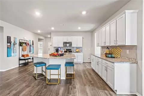 Kitchen - 608 Comanche Dr, Gentry, AR 72734 photo 3 of 3