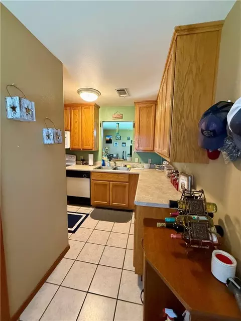 Kitchen - 23933 J M Summers Rd, Summers, AR 72769 photo 3 of 4