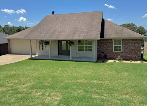3213 Huntington Dr, Russellville, AR 72802