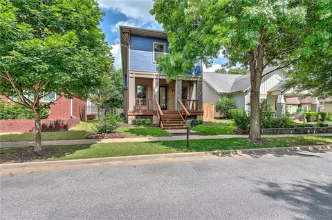 1814 Best Friend Ln, Fayetteville, AR 72704