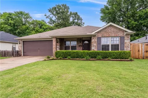 5305 Cherry Creek Rd, Bentonville, AR 72713