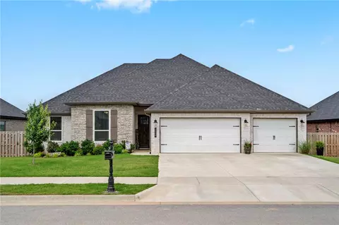 2009 Abbott Ln, Pea Ridge, AR 72751