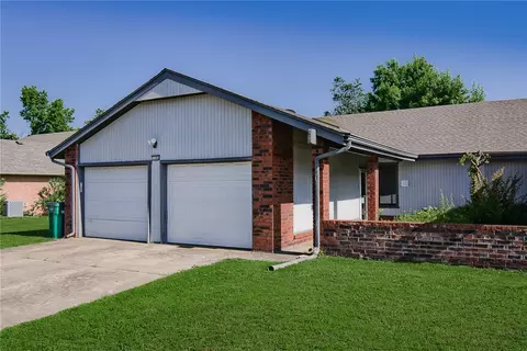 1004 W Linden St, Rogers, AR 72756