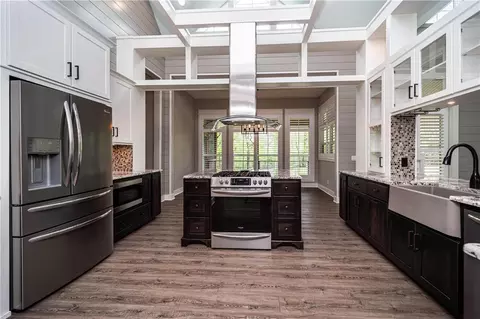 Kitchen - 19643 Indigo Dr, Rogers, AR 72756 photo 2 of 3