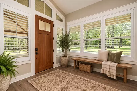 Entry Way - 19643 Indigo Dr, Rogers, AR 72756 photo 2 of 5