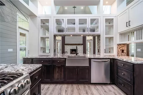 Kitchen - 19643 Indigo Dr, Rogers, AR 72756 photo 1 of 3