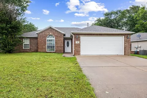 309 Ryan Ct, Siloam Springs, AR 72761