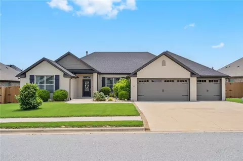 531 Chaparral St, Centerton, AR 72719