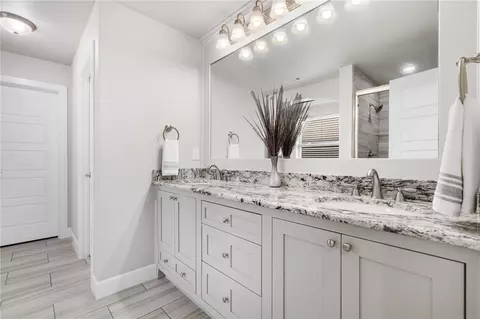 Bath - 531 Chaparral St, Centerton, AR 72719 photo 1 of 5