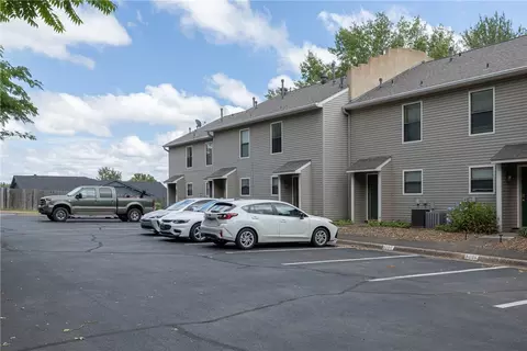 Exterior - 500 Fairway Cir #E, Springdale, AR 72764 photo 6 of 15