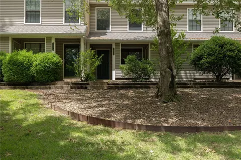 Exterior - 500 Fairway Cir #E, Springdale, AR 72764 photo 1 of 15