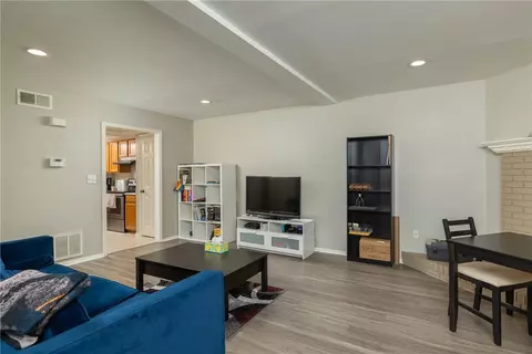 Other - 500 Fairway Cir #E, Springdale, AR 72764 photo 3 of 8