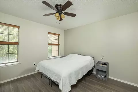 Bedroom - 500 Fairway Cir #E, Springdale, AR 72764 photo 3 of 4