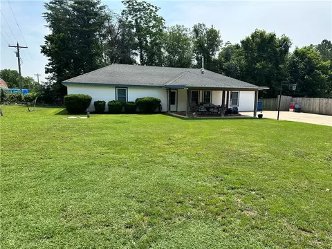 20796 Dawn Hill East Rd, Gentry, AR 72734