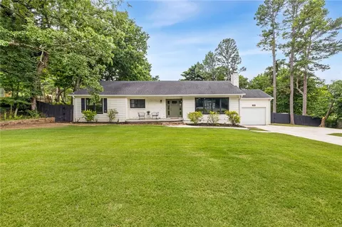 243 E North St, Fayetteville, AR 72701