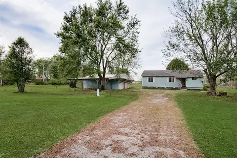 20724 E 578 Rd, Colcord, OK 74338
