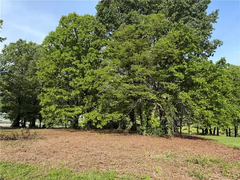 4019 Savannah Dr, Harrison, AR 72601