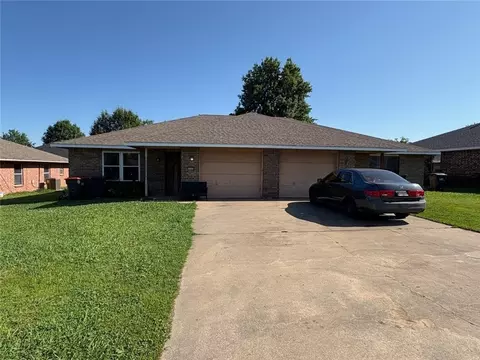 3242 Stagecoach Ave, Springdale, AR 72764