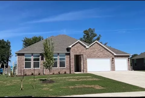 7005 E Sugarloaf St, Siloam Springs, AR 72761
