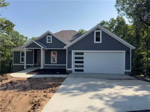 12 Newburgh Ln, Bella Vista, AR 72715