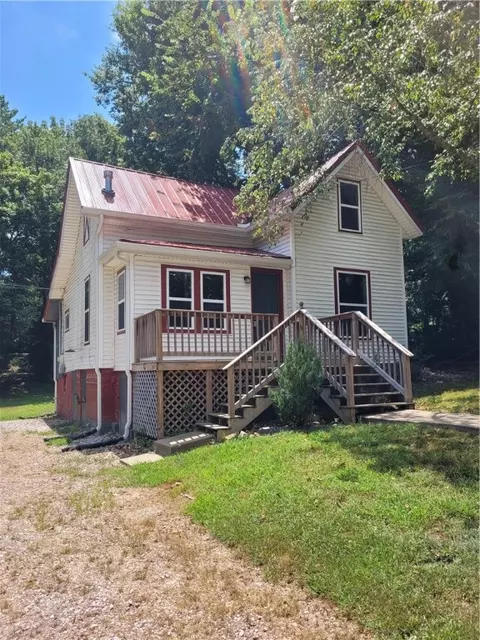 1112 Rush Ave, Harrison, AR 72601