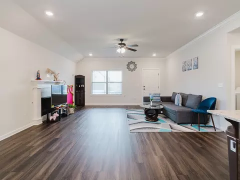 450 Willow Dr, Centerton, AR 72719 photo 5